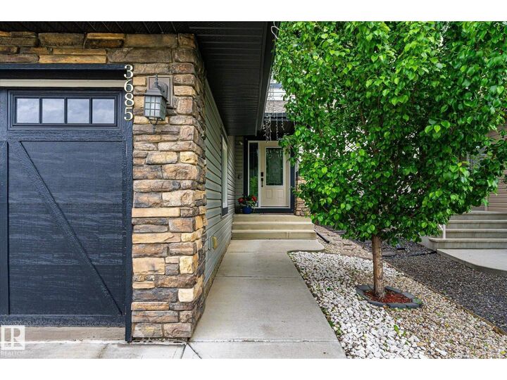 Property Photo:  3685 Westcliff Wy SW  AB T6W 2T1 