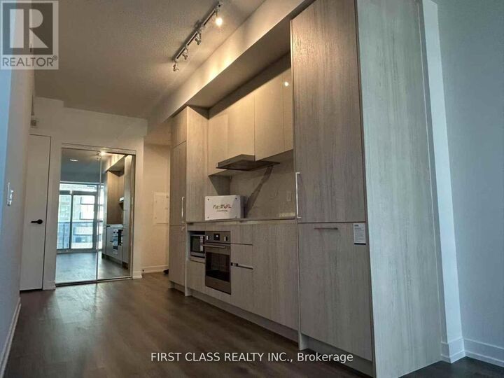 Property Photo: 225 Commerce Street West 3315 ON L4K 5Z7
