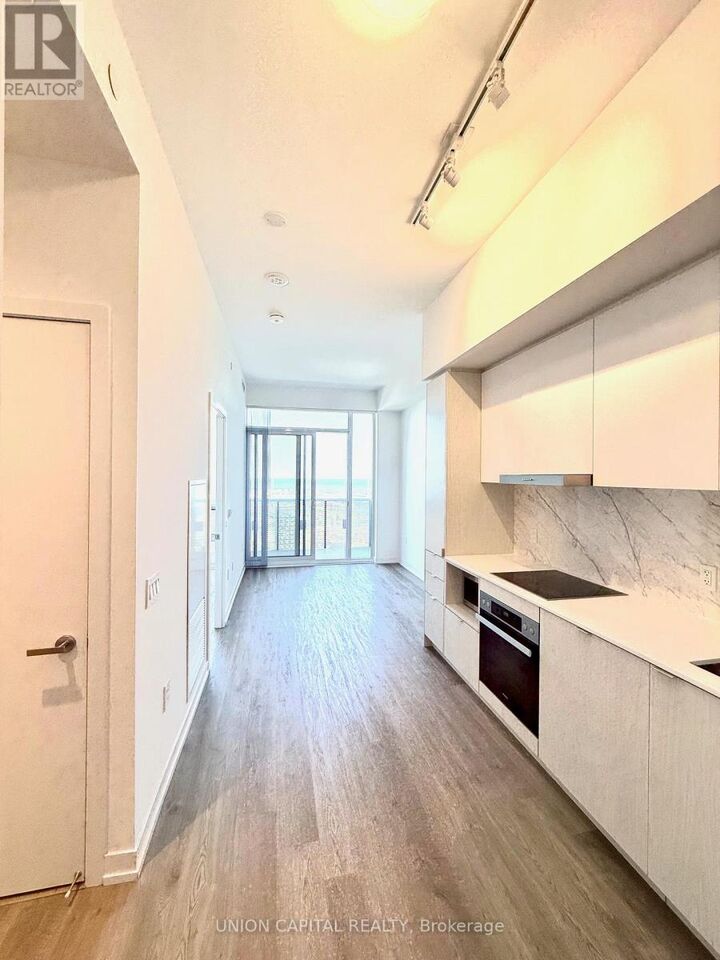 Property Photo: 55 West Cooper Street 7006 ON M5E 0G1