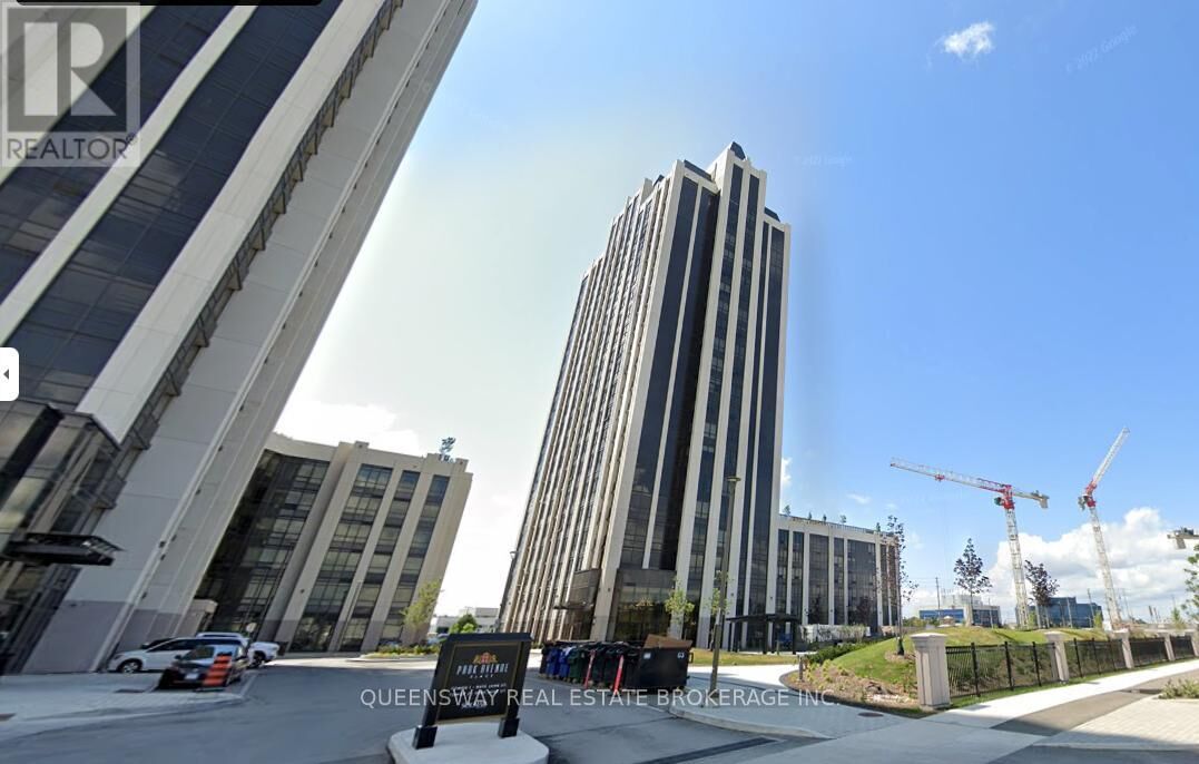Property Photo: 9085 Jane Street South 406 ON L4K 0L8
