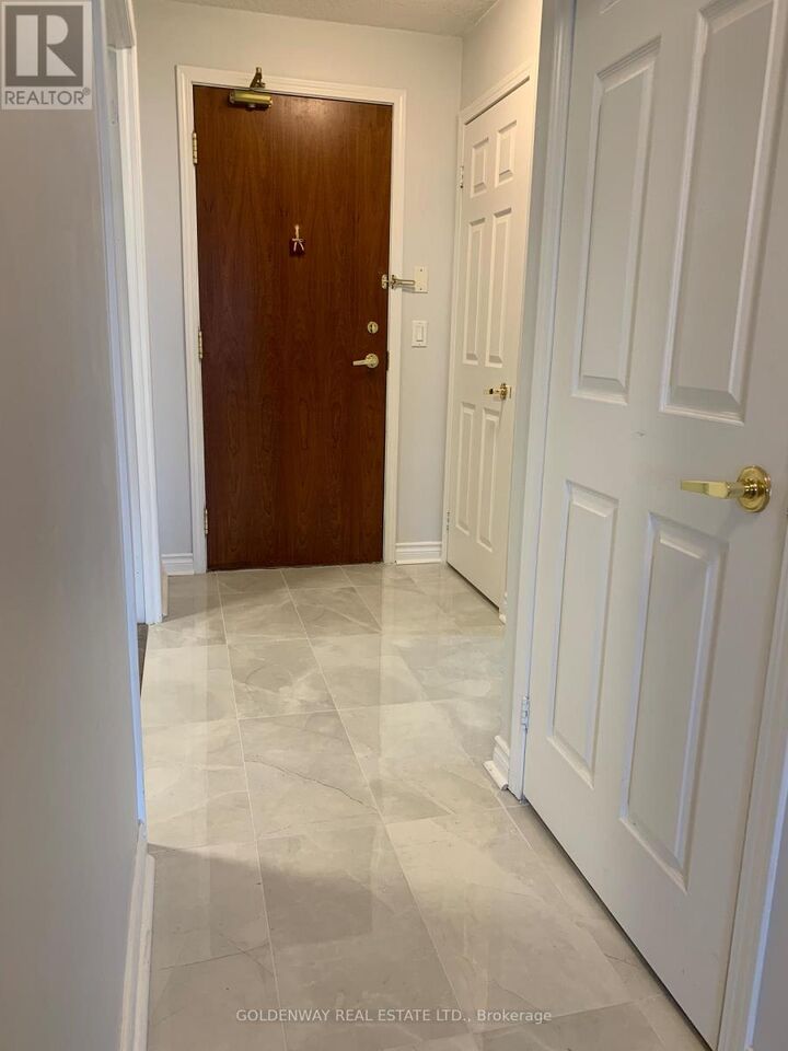 Property Photo:  18 Kenaston Gardens 1203  ON M2K 3C7 