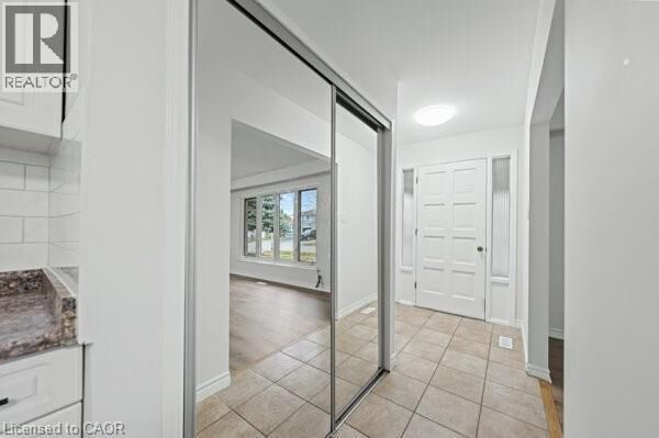 Property Photo:  1206 Valentine Drive  ON N3H 2N8 