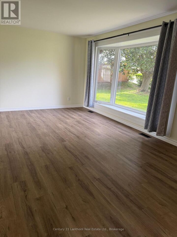 Property Photo:  2 Argyle Crescent  ON K0K 2T0 