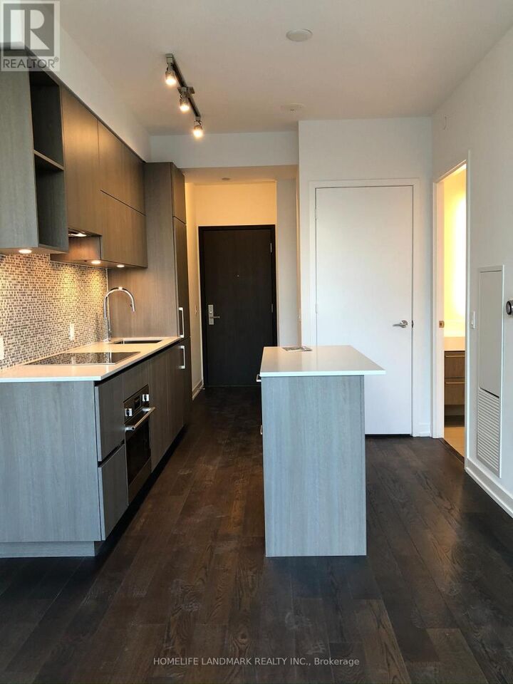 Property Photo: 1 Yorkville Avenue 604 ON M4W 1L1
