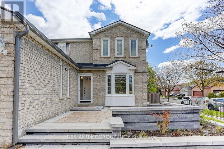 Property Photo:  29 Featherstone Avenue  ON L3S 2H2 