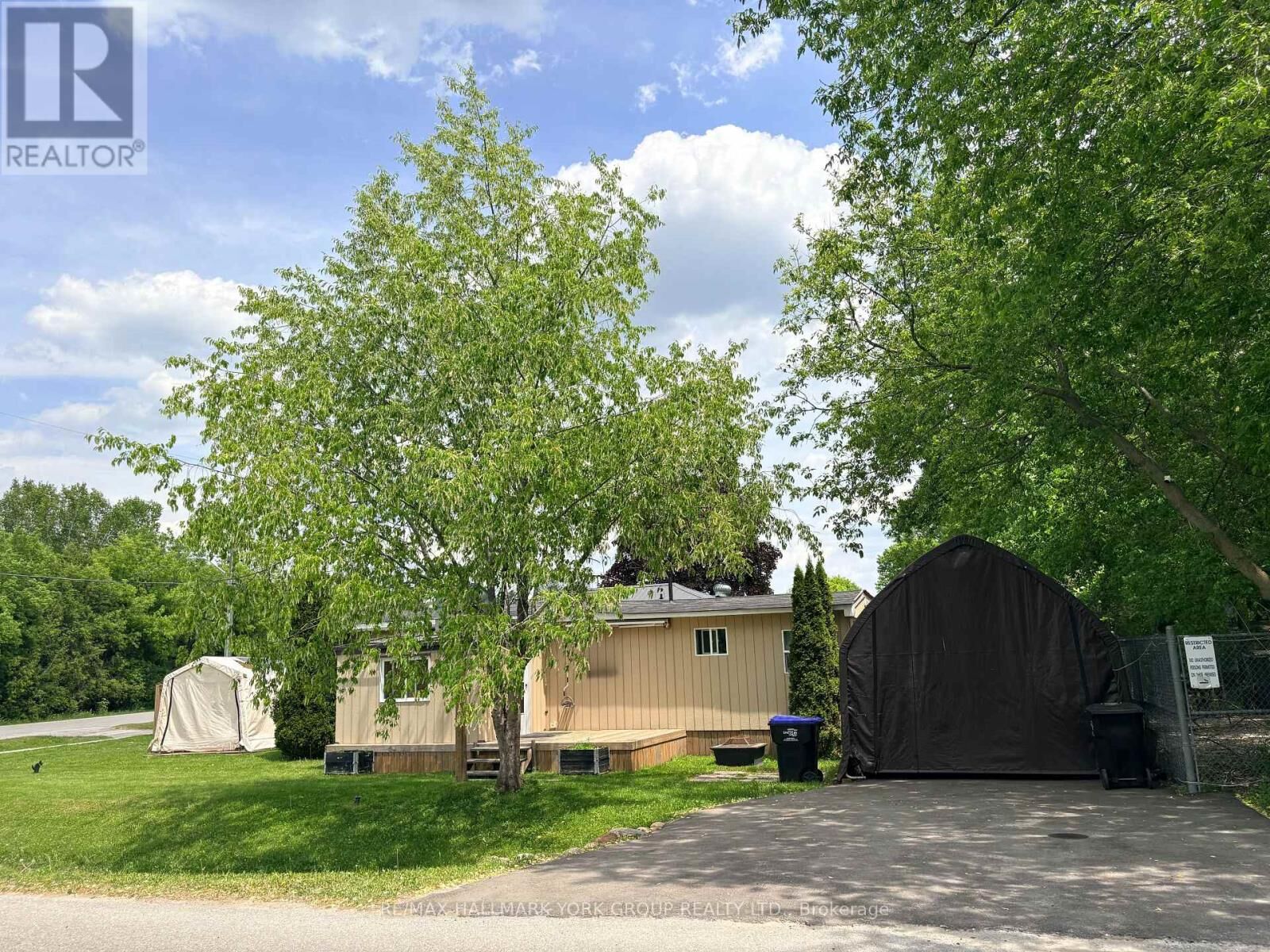 Property Photo:  78 Vernon Street  ON L0M 1B0 