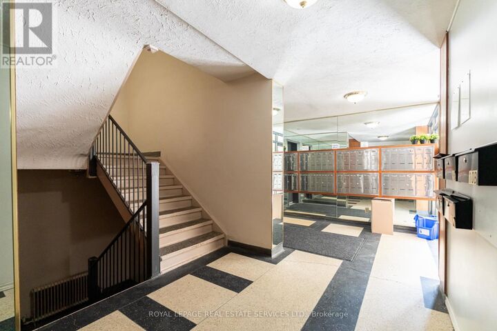 Property Photo: 101 Coe Hill Drive 105 ON M6S 3E3