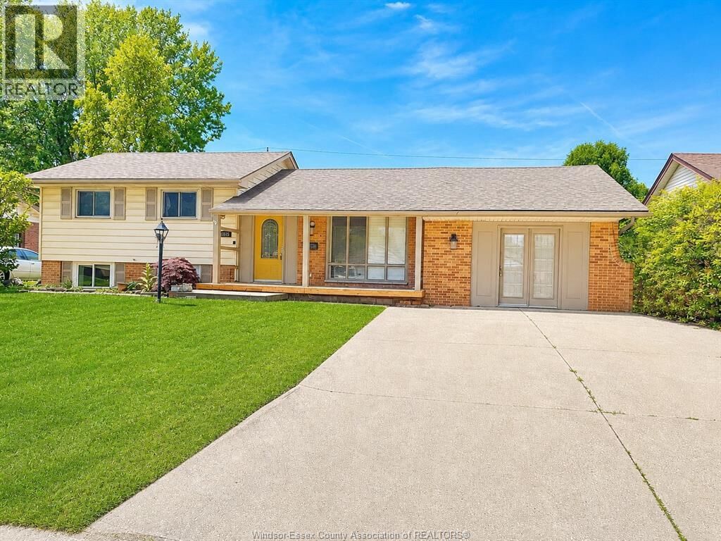 Property Photo:  3515 Glenwood Avenue  ON N9E 2Y6 