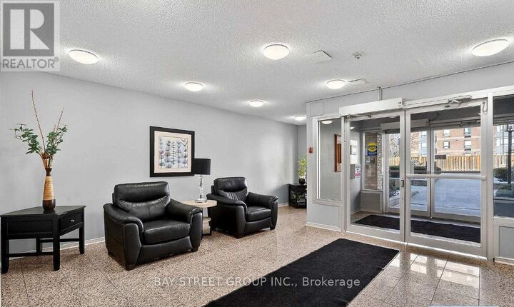 Property Photo: 78 Roehampton Avenue 213 ON L2M 7W9