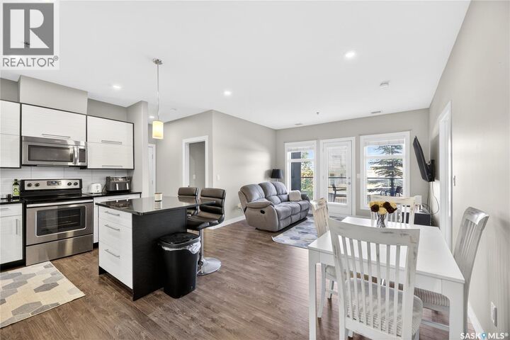 Property Photo:  109 502 Perehudoff Crescent  SK S7N 4H6 