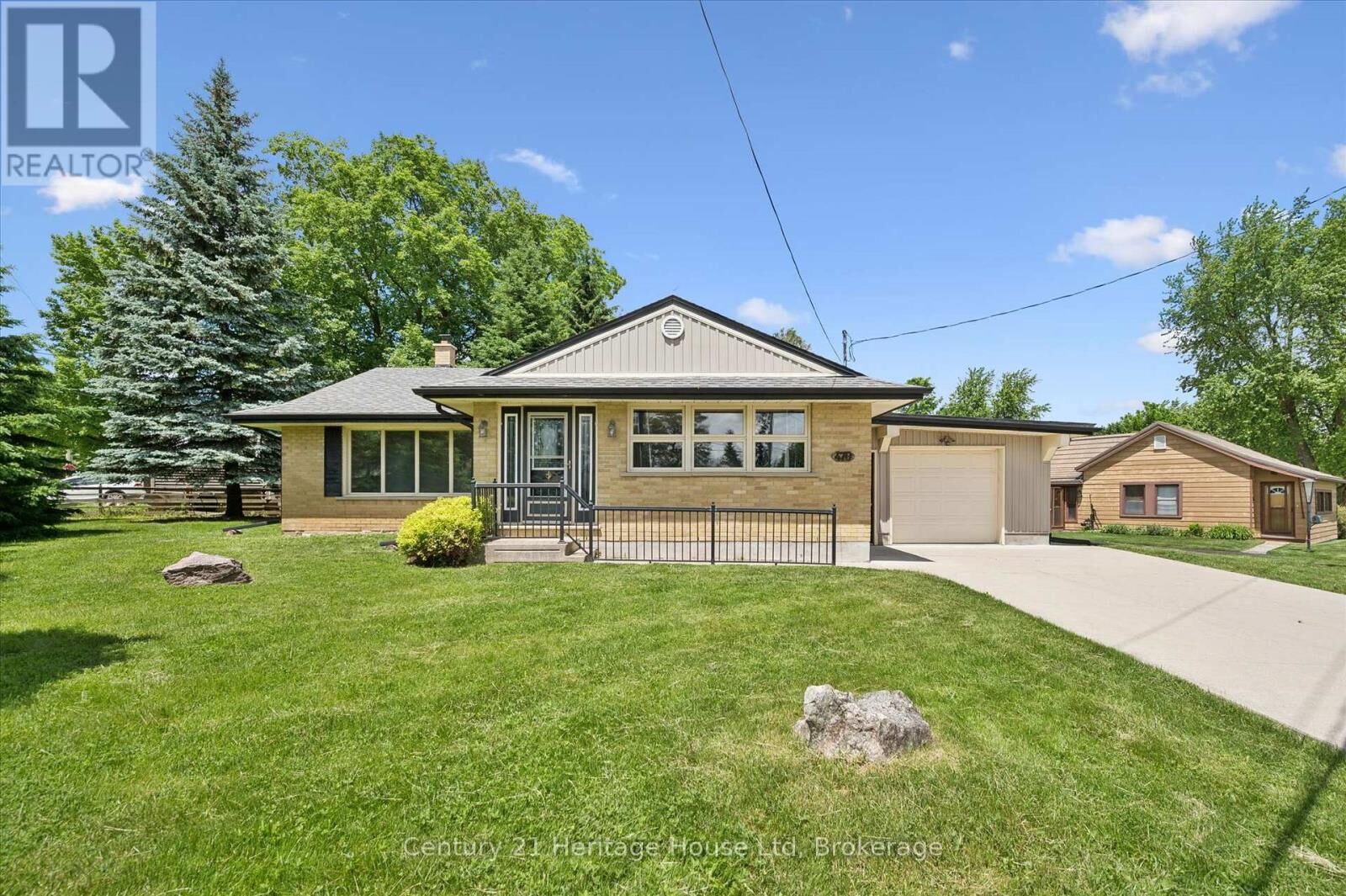 Property Photo:  470 Cameron Street  ON N1M 2G4 