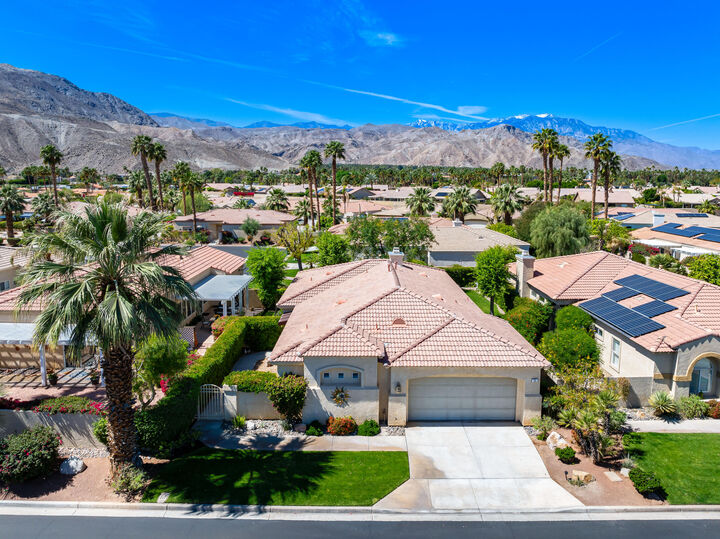 Property Photo: 23 Vistara Drive CA 92270