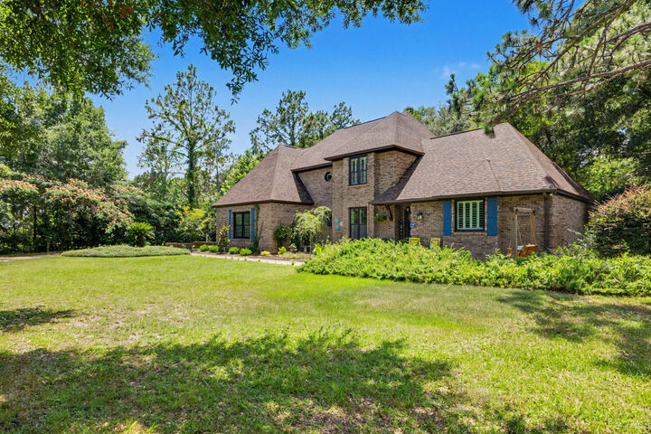 Property Photo: 1197 Sioux Circle FL 32536