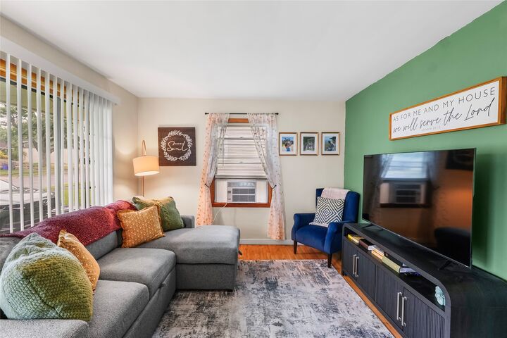 Property Photo: 3708 Oakwood Street PA 16508