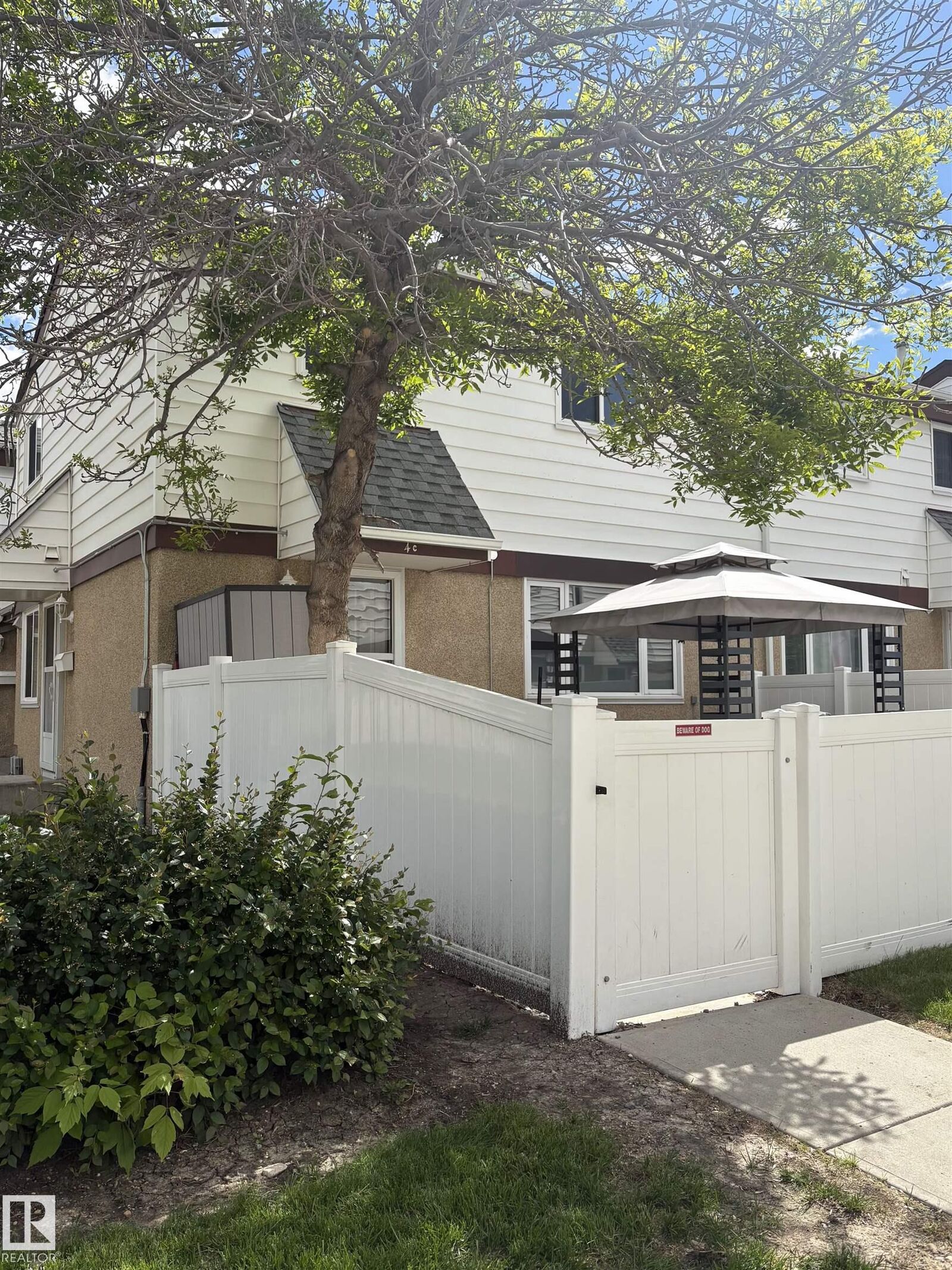 Property Photo: 4C Twin Terrace NW AB T6X 1V4