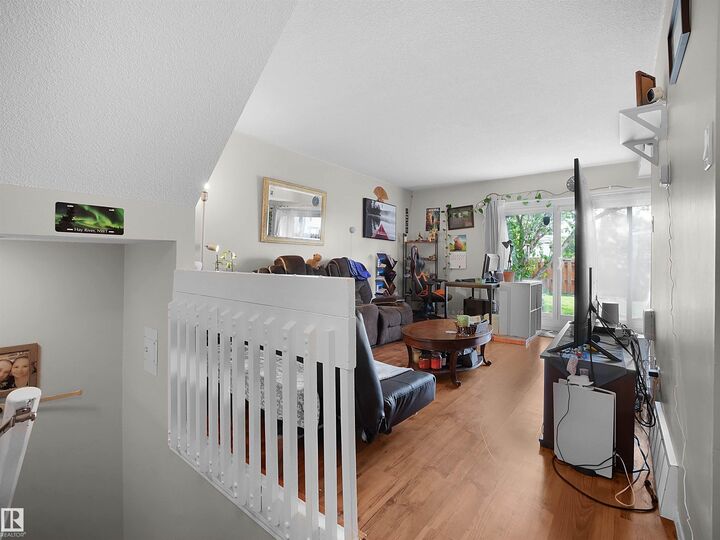 Property Photo:  16405 89 Avenue NW B  AB T5R 4S1 