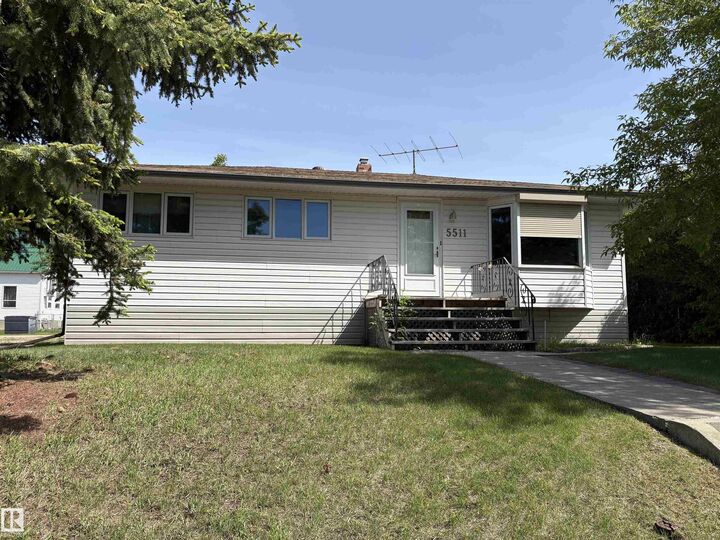 5511 50 St — photo 1