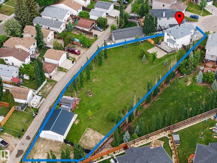 Property Photo:  62 Greystone Crescent  AB T7A 0A7 