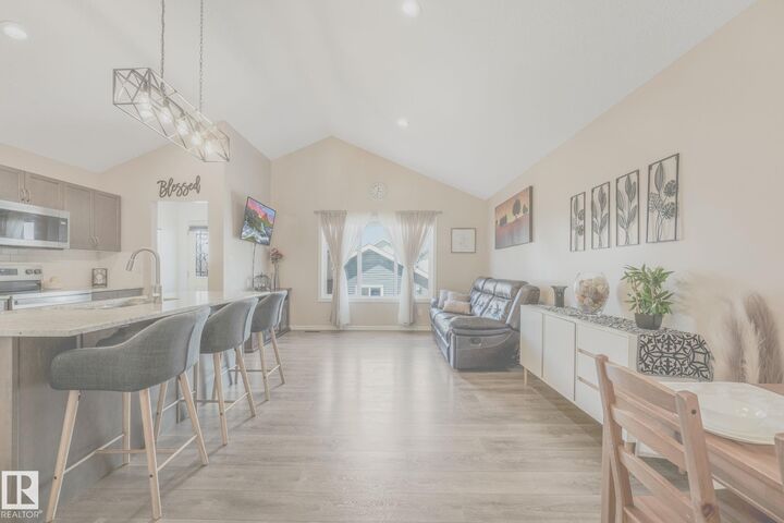 Property Photo:  16024 12 Avenue SW  AB T6W 2W6 