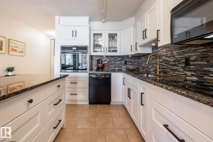 Property Photo:  10011 116 Street NW 807  AB T5K 1V4 
