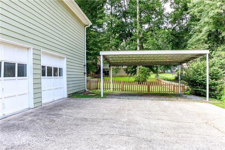 Property Photo:  2526 Lorne Court SW  GA 30064 