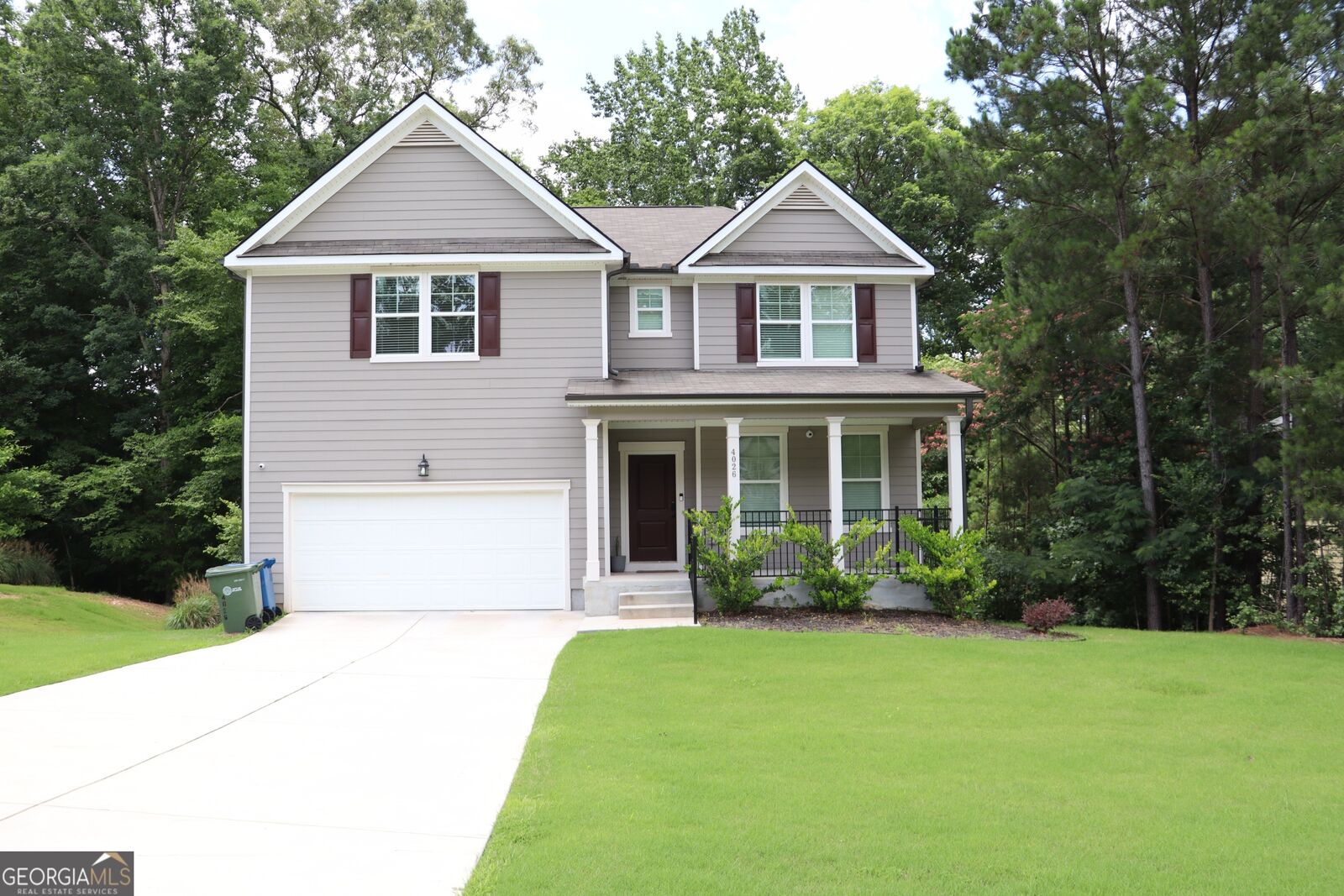 Property Photo: 4026 Riverchess Lane SW GA 30331