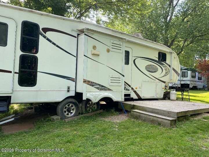Property Photo:  68 Black Diamond Beach Road  PA 18657 