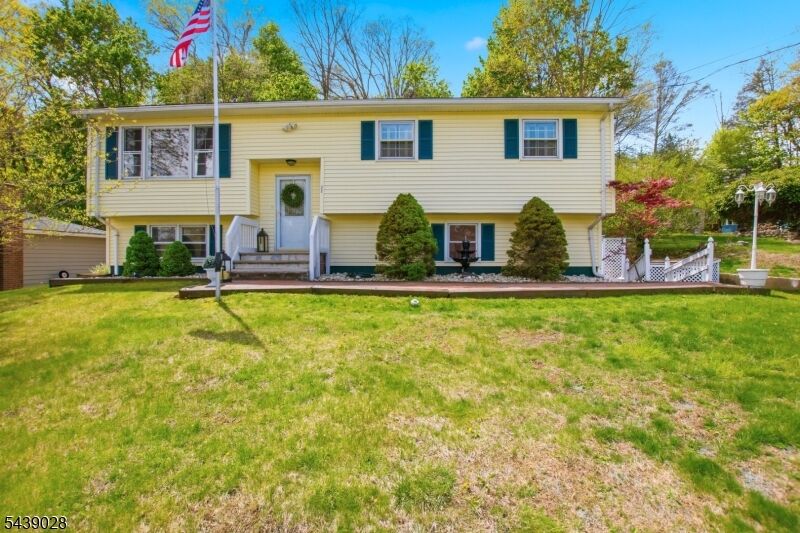 Property Photo: 22 Holiday Dr NJ 07843