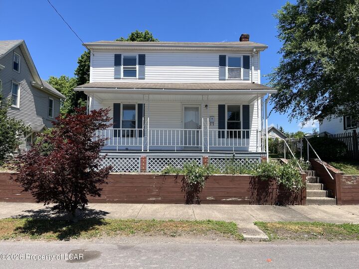 Property Photo: 433 E 6th Street PA 18603