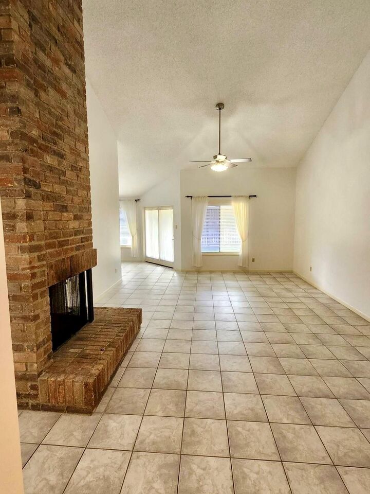 Property Photo:  2118 Hickory Lawn Drive  TX 77077 