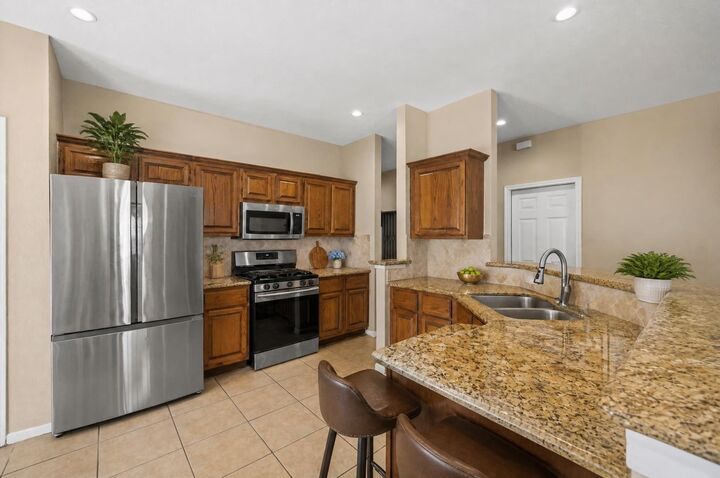 Property Photo:  7723 Thorncreek Way  TX 77095 