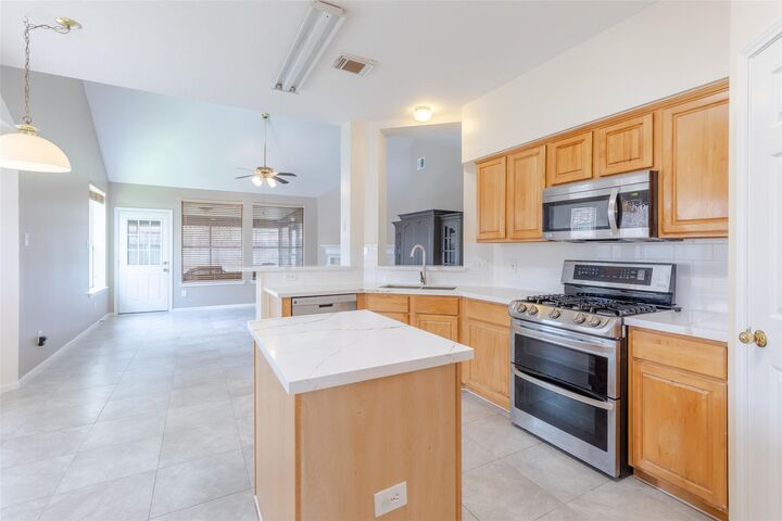 Property Photo:  12214 Meadow Lane Court  TX 77477 