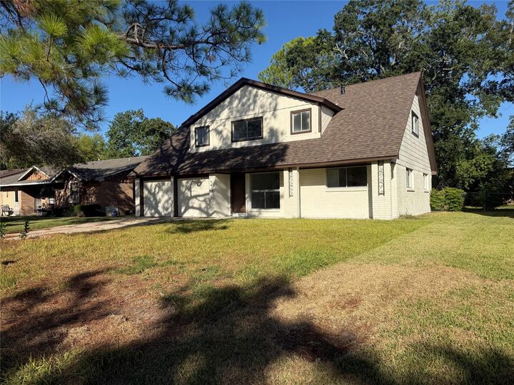 Property Photo:  5615 Greylog Drive  TX 77048 
