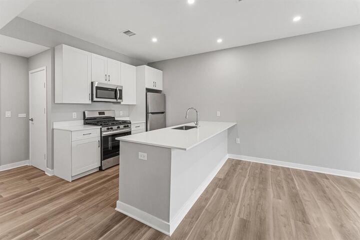 Property Photo: 475 Communipaw Ave 401 NJ 07304