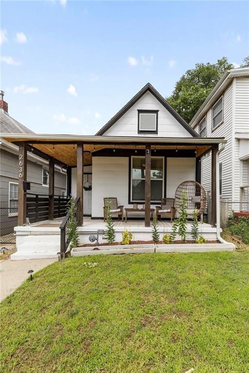 Property Photo: 2636 Madison Avenue MO 64108