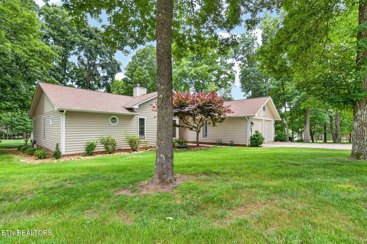 Property Photo:  220 Catoosa Blvd  TN 38558 