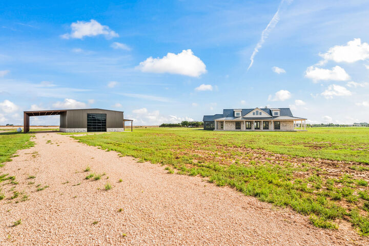 Property Photo: 21101 County Road 1920 TX 79424