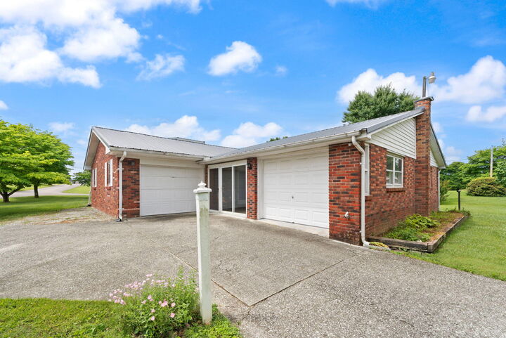 Property Photo: 322 Sioux Trail KY 42501