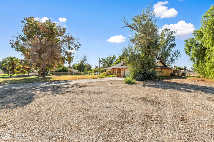 Property Photo: 1562 E Poplar Dr AZ 86440