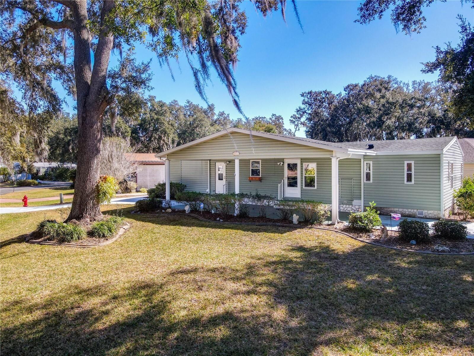 Property Photo: 25533 Belle Helene FL 34748