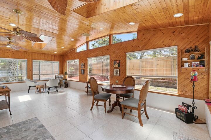 Property Photo: 809 Big Buck Circle FL 32708