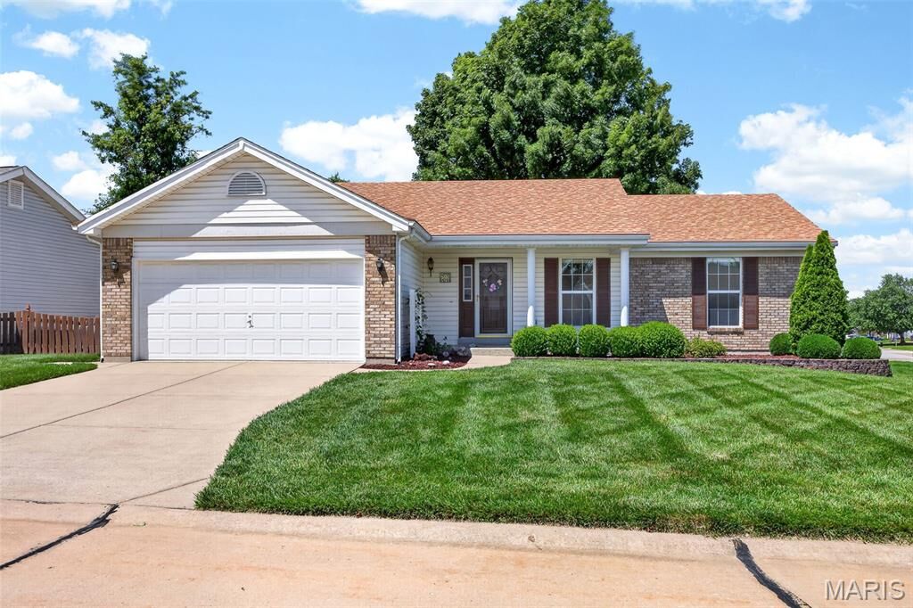 Property Photo: 303 Harper Court MO 63376
