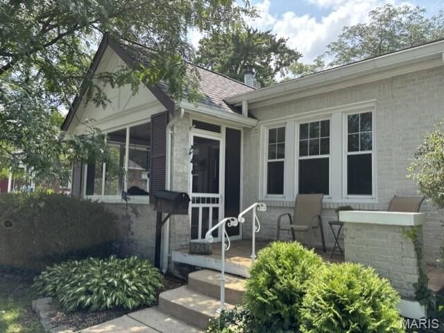 Property Photo:  524 Goethe Avenue  MO 63122 