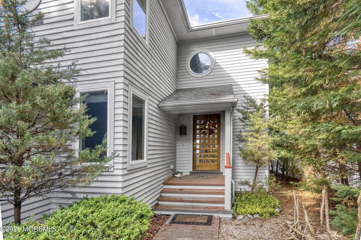 Property Photo:  586 Kingfisher Circle  NJ 08723 