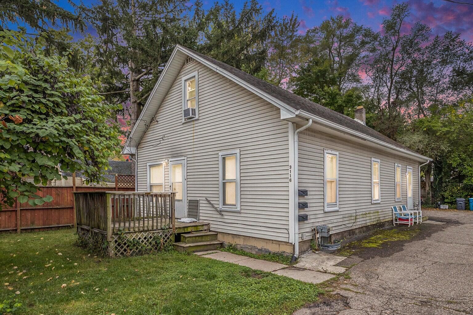Property Photo:  3116 N Whittier Drive  MI 49001 