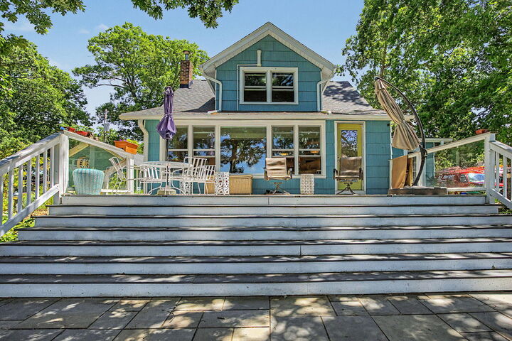 Property Photo: 8565 Oakwood Court MI 49201