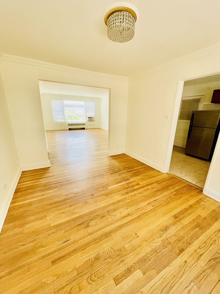 Property Photo: 6130 N Damen Avenue 3H IL 60659