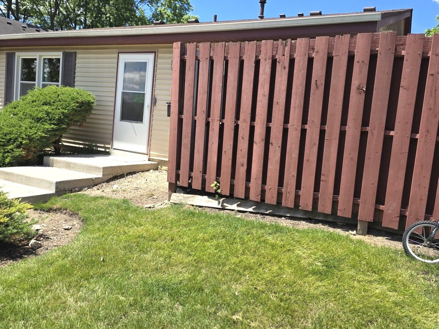 Property Photo: 1751 Queensbury Circle IL 60169