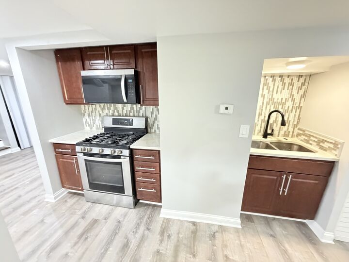 Property Photo:  2415 N Hamlin Avenue G  IL 60647 