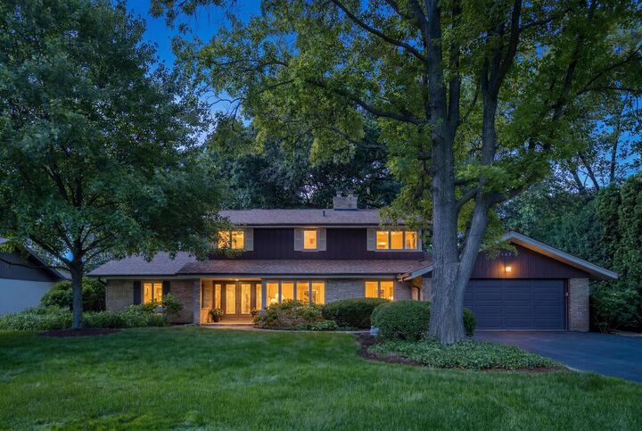 Property Photo: 147 Timber View Drive IL 60523